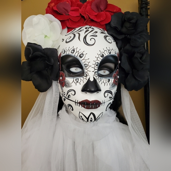 Meet your Posher, Beverly - Picture 11 of 16